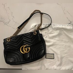 Medium Gucci Marmont handbag
